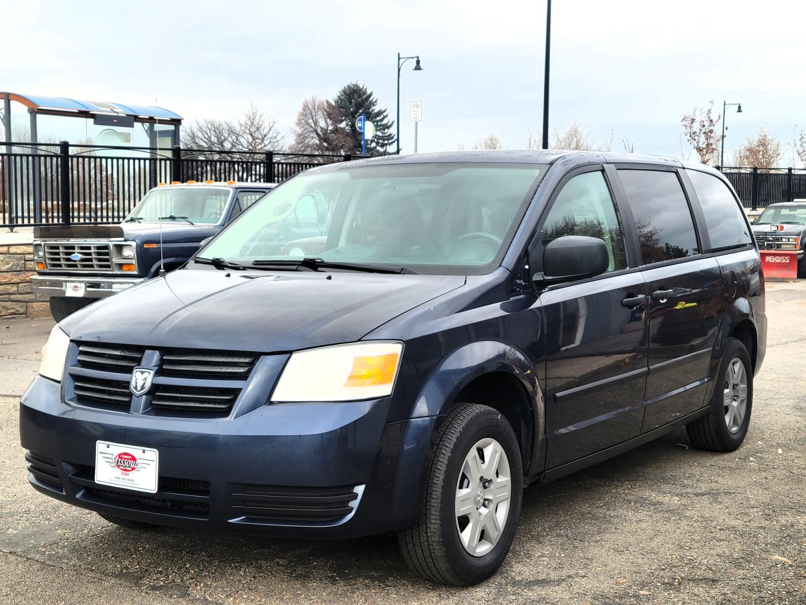 2008 Blue /Gray Dodge Caravan SE (2D8HN44H48R) with an 3.3L V6 engine, Automatic transmission, located at 450 N Russell, Missoula, MT, 59801, (406) 543-6600, 46.874496, -114.017433 - Great Running Mini Van. 3rd Row Seating. Air. Cruise. Tilt. AM FM CD Player. - Photo #5